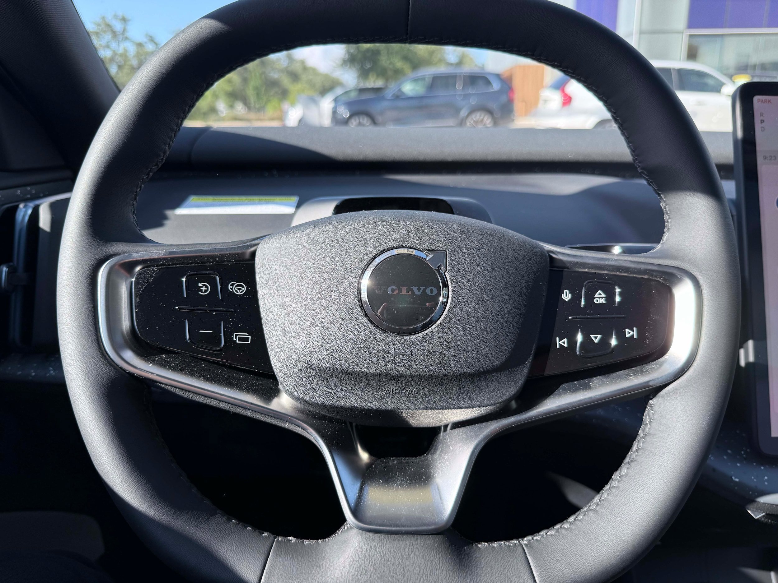 New 2026 Volvo EX30 Ultra w/ Protection Package Premier AWD/4WD image 15