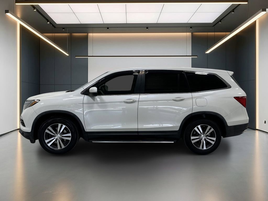 Used 2018 Honda Pilot EX image 2