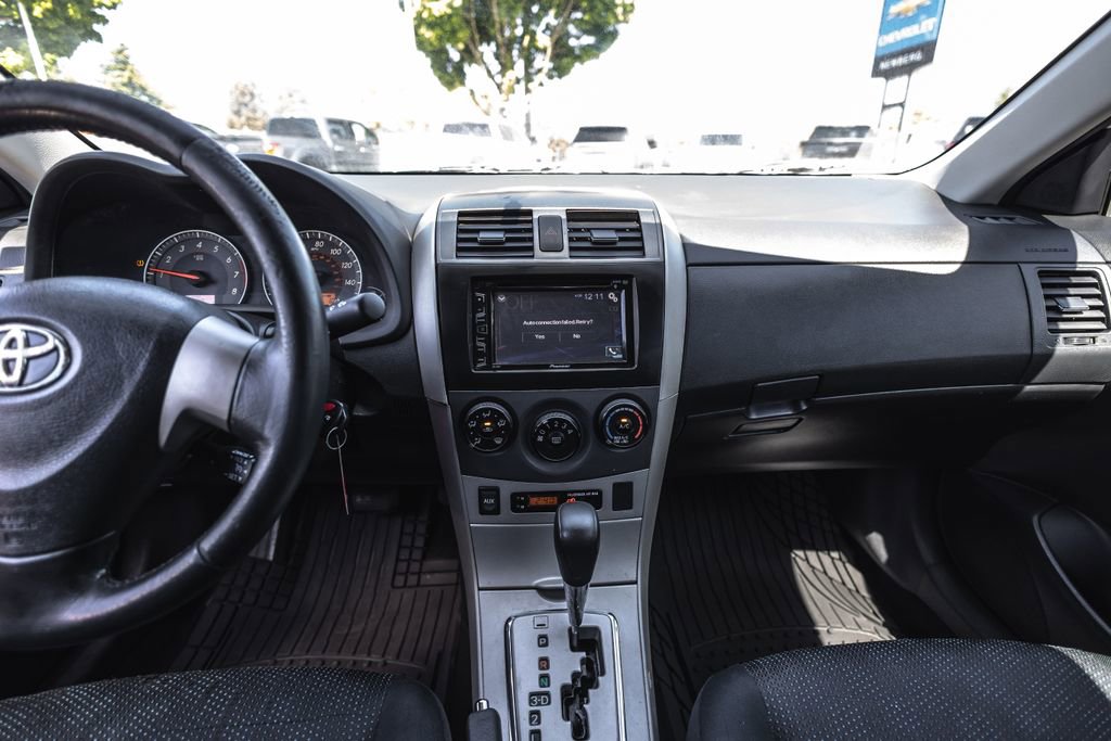 Used 2010 Toyota Corolla LE FWD image 22