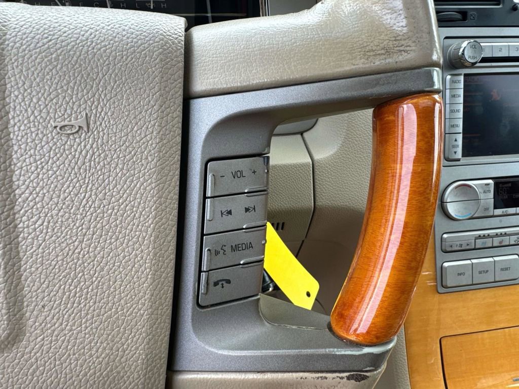 Used 2010 Lincoln Navigator 2WD image 24