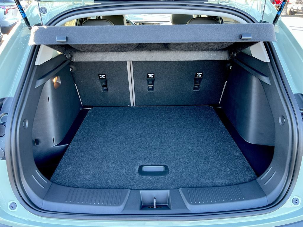 New 2026 Chevrolet Trax ACTIV w/ Sunroof Package FWD image 21
