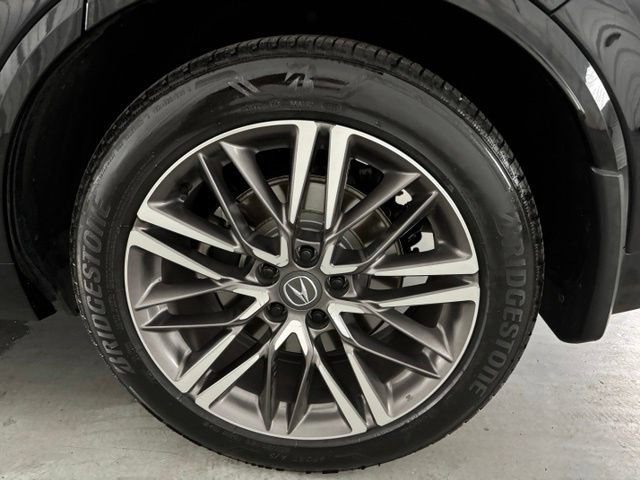 Certified 2025 Acura MDX SH-AWD w/ Advance Package image 9