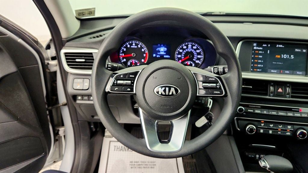 Used 2020 Kia Optima LX FWD image 13