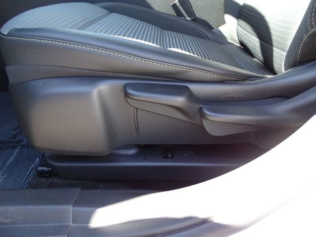 Certified 2024 Chevrolet Trax LT w/ Driver Confidence Package image 22