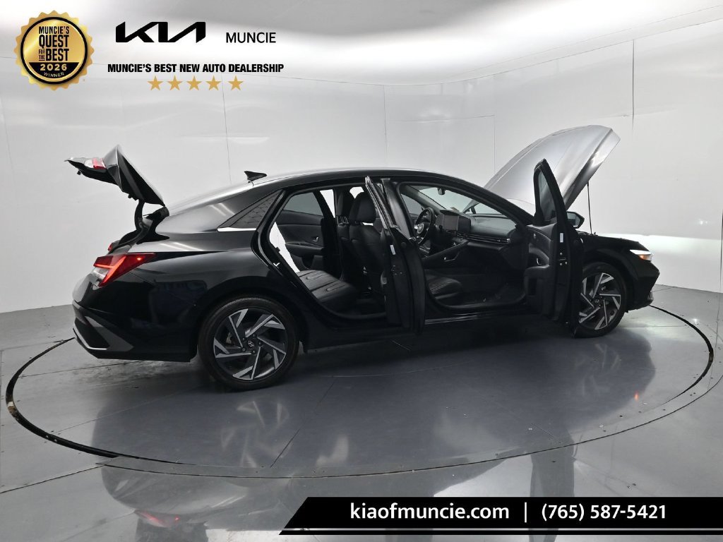 Used 2025 Hyundai Elantra Limited w/ Cargo Package FWD image 56