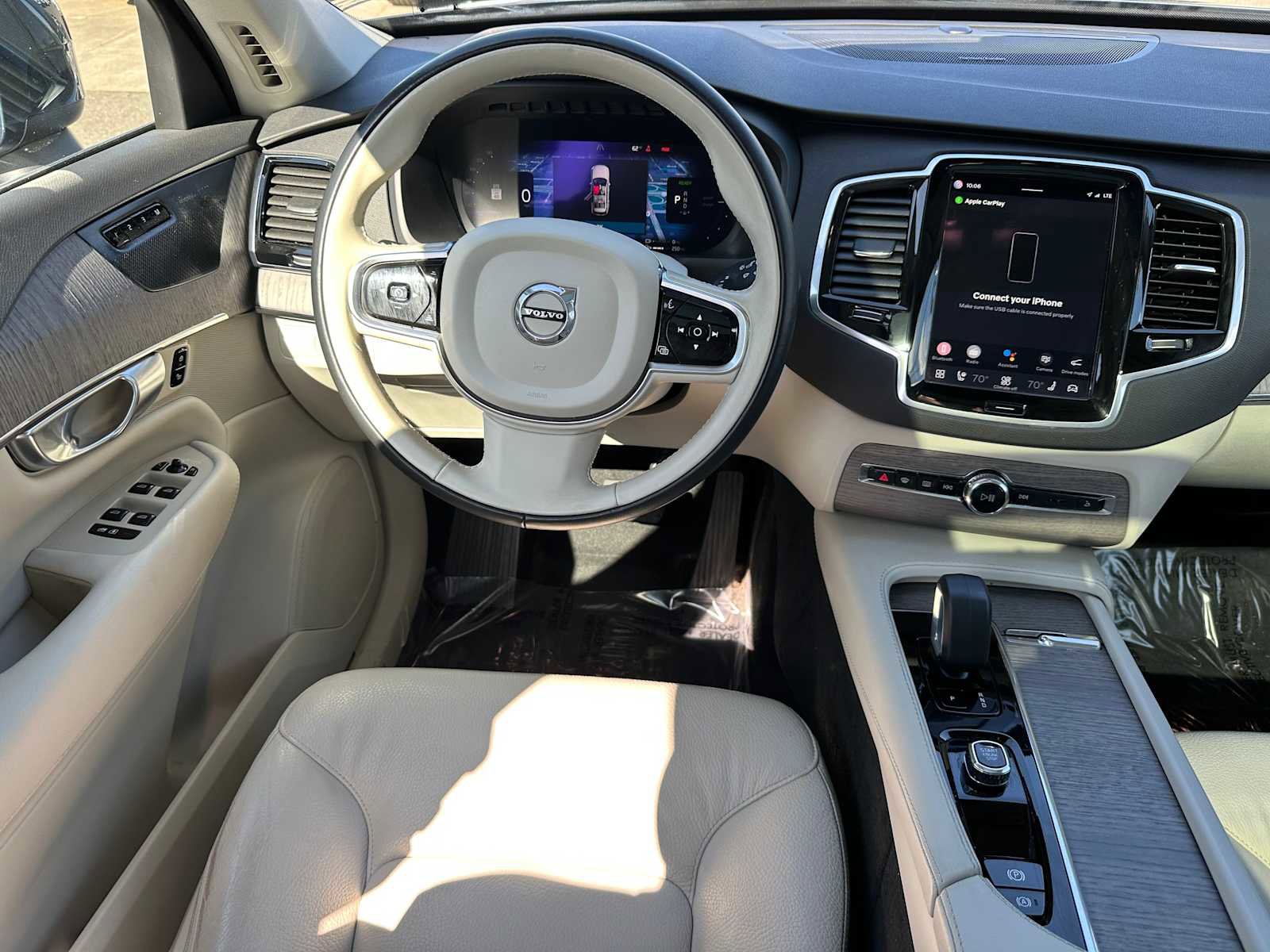 Used 2023 Volvo XC90 T8 Plus w/ Protection Package AWD/4WD image 19