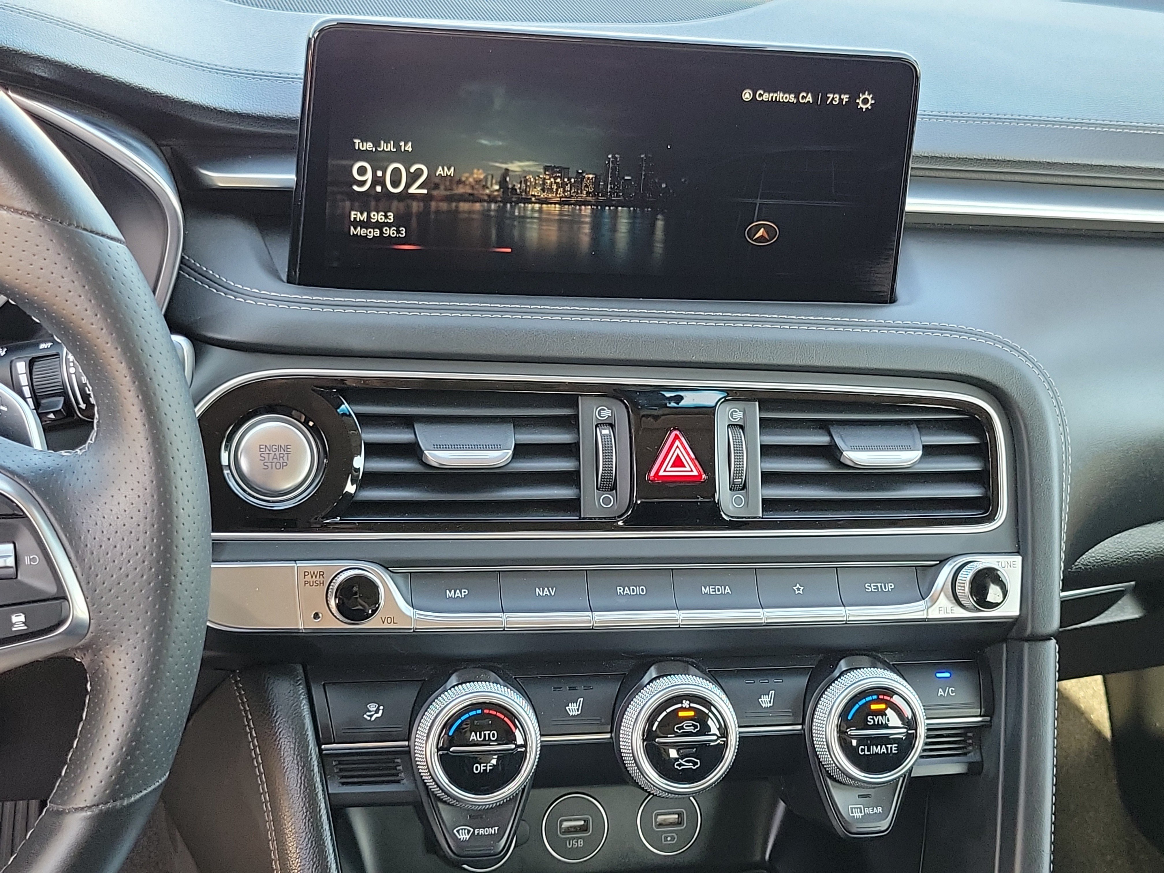 Certified 2023 Genesis G70 2.0T RWD image 15