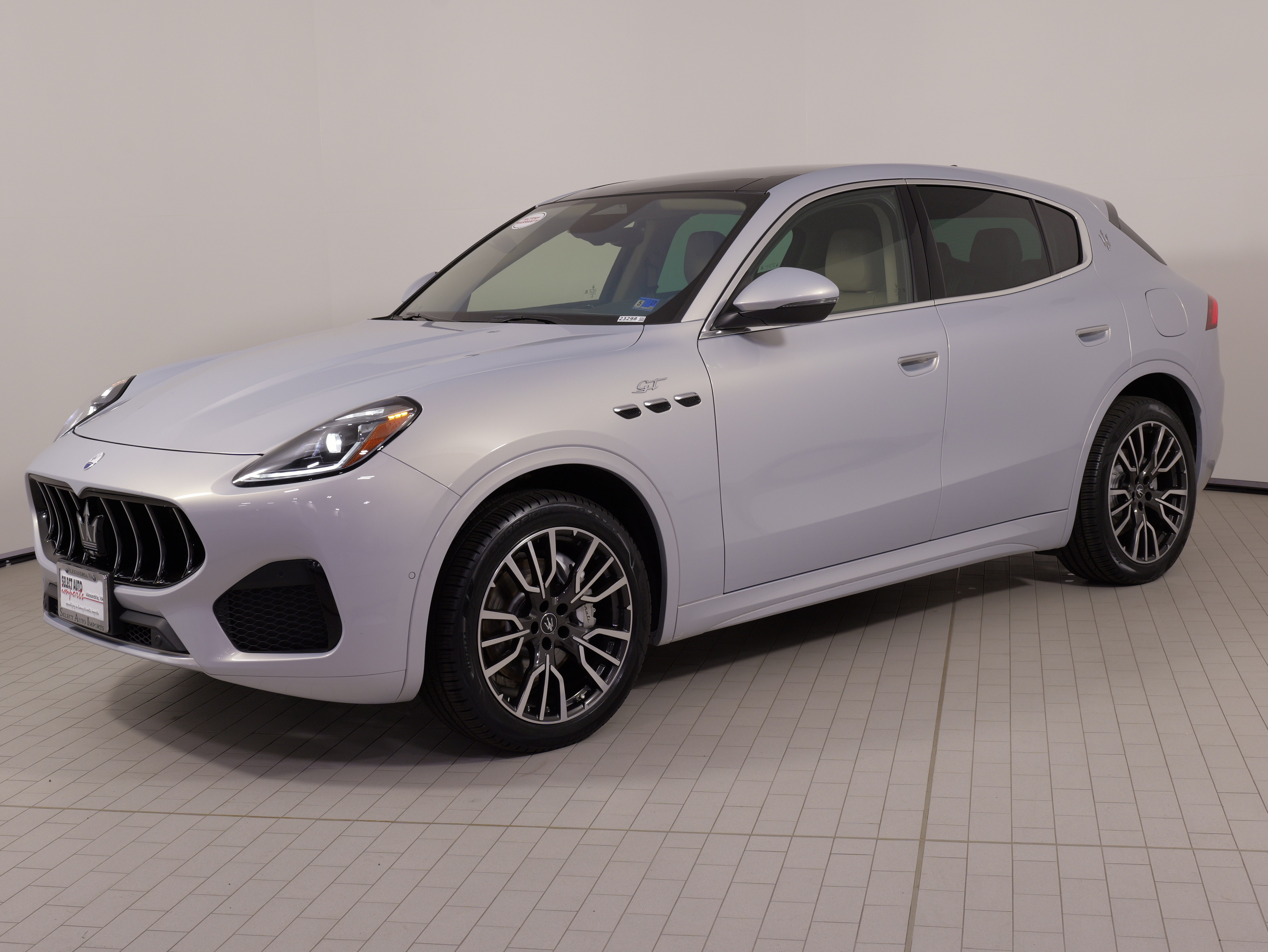 Used 2023 Maserati Grecale GT AWD/4WD image 1