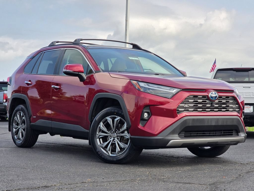 Used 2022 Toyota RAV4 Limited AWD/4WD image 1