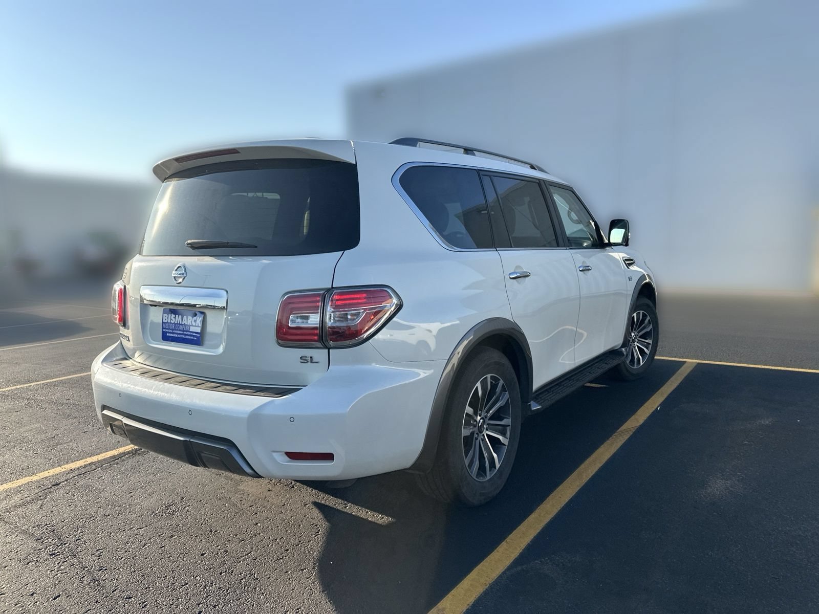 Used 2019 Nissan Armada SL w/ Premium Package AWD/4WD image 3