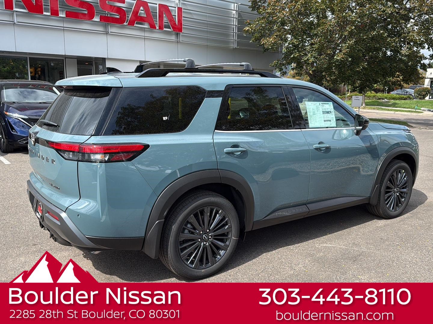 New 2026 Nissan Pathfinder SL w/ SL Premium Package AWD/4WD image 7