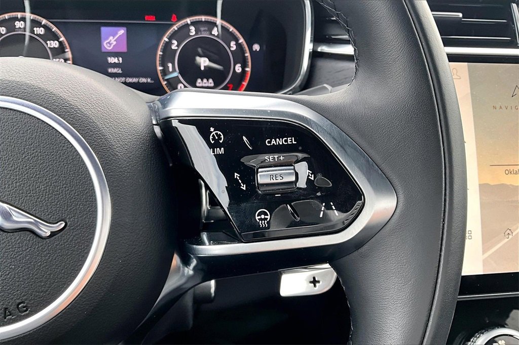 Certified 2025 Jaguar F-PACE R-Dynamic S image 21