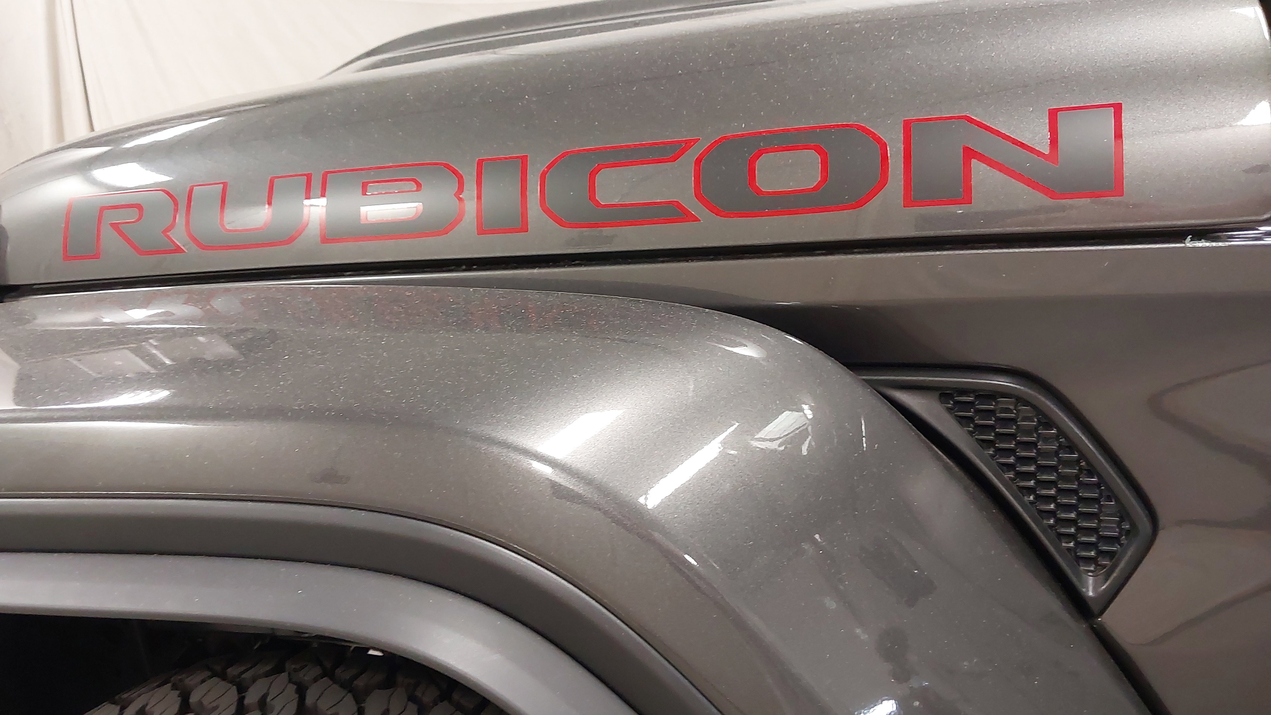 New 2025 Jeep Wrangler Unlimited Rubicon w/ XTREMEE 35" Tire Package image 32