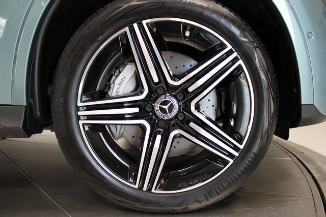 Used 2025 Mercedes-Benz GLC 350e 4MATIC w/ AMG Line image 35