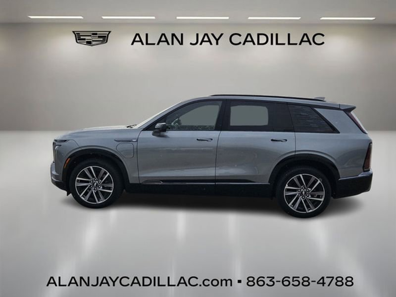 New 2026 Cadillac Vistiq Sport image 2