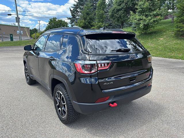 Used 2024 Jeep Compass Trailhawk AWD/4WD video 2
