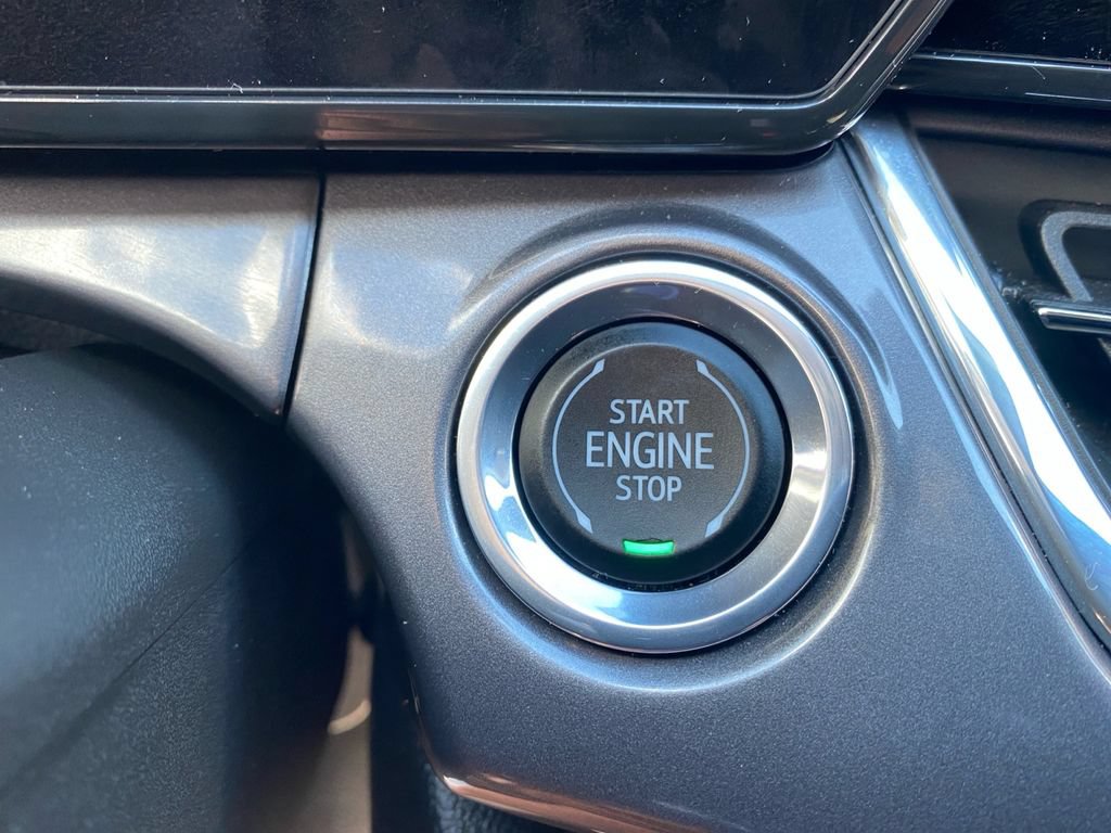 Used 2025 Chevrolet Trax ACTIV FWD image 30