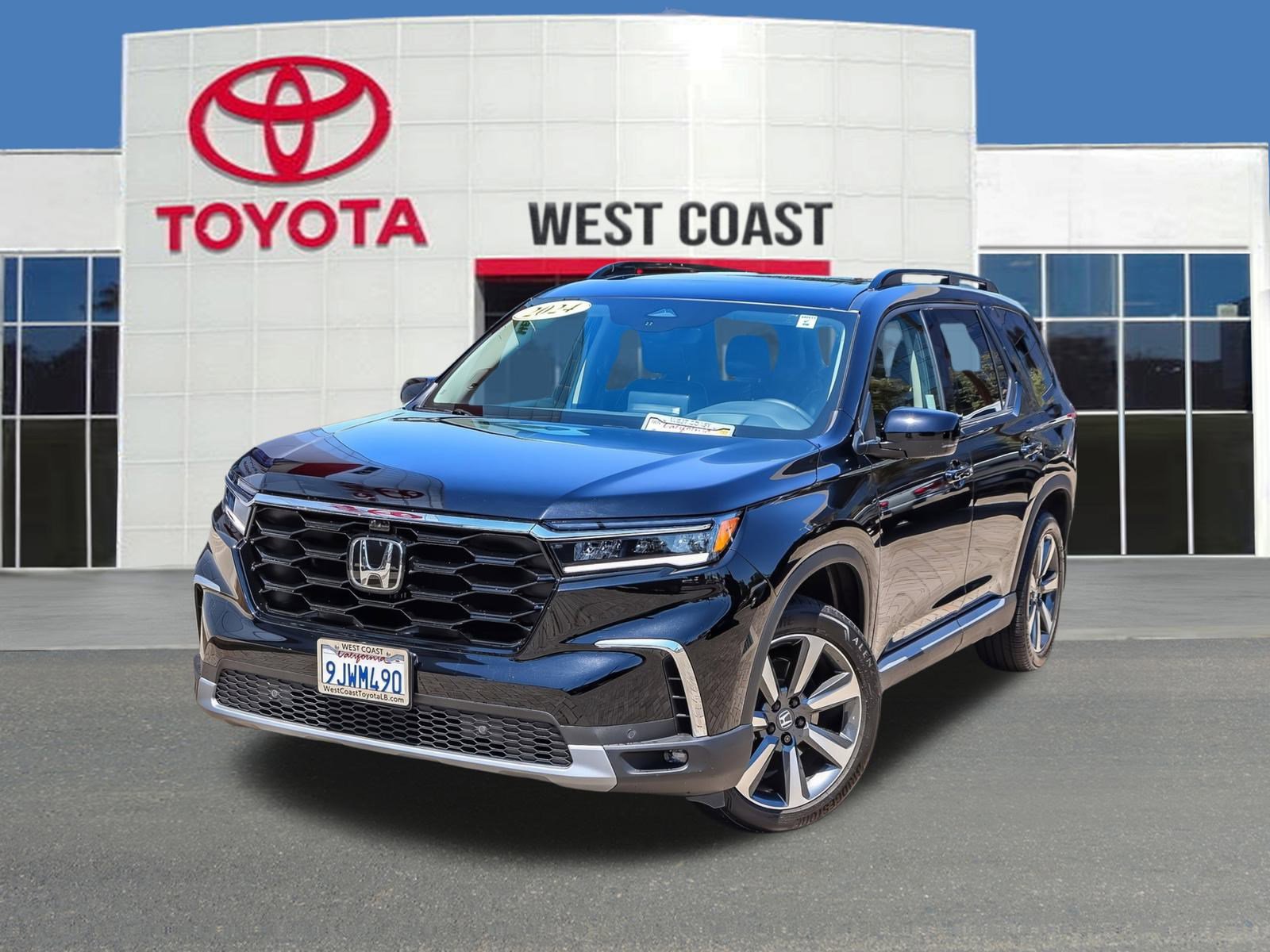 Used 2024 Honda Pilot Elite image 1