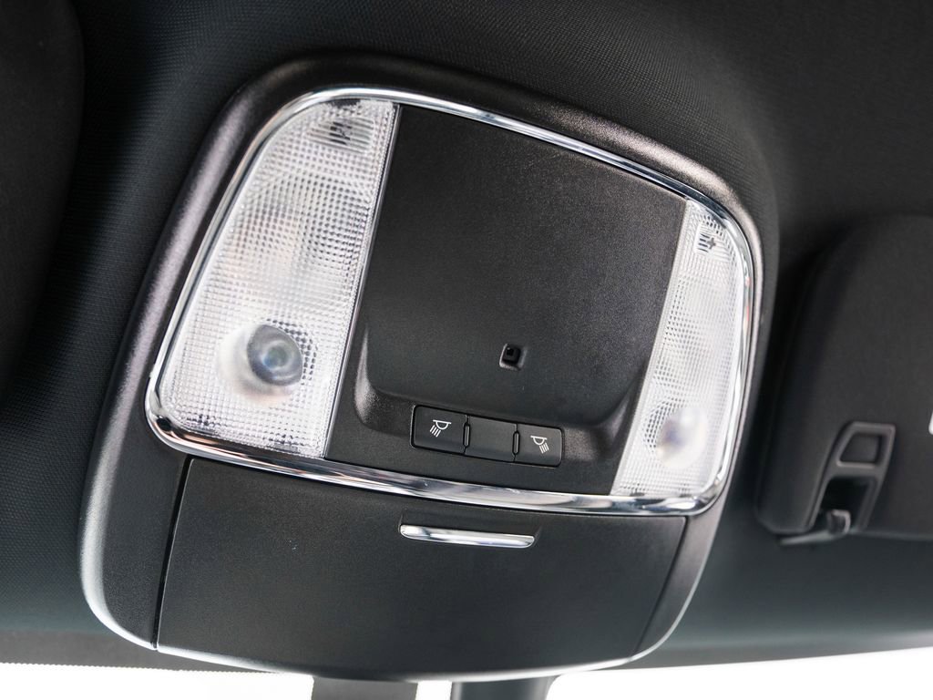 Used 2021 Jeep Grand Cherokee Laredo image 21