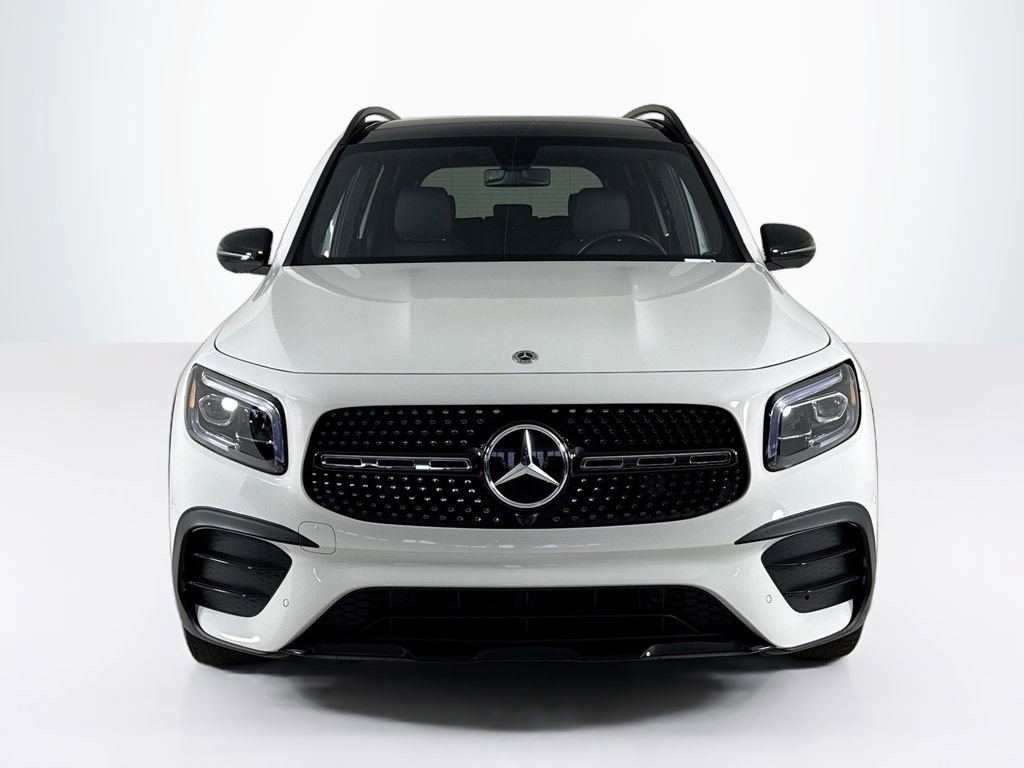 Used 2023 Mercedes-Benz GLB 250 image 8