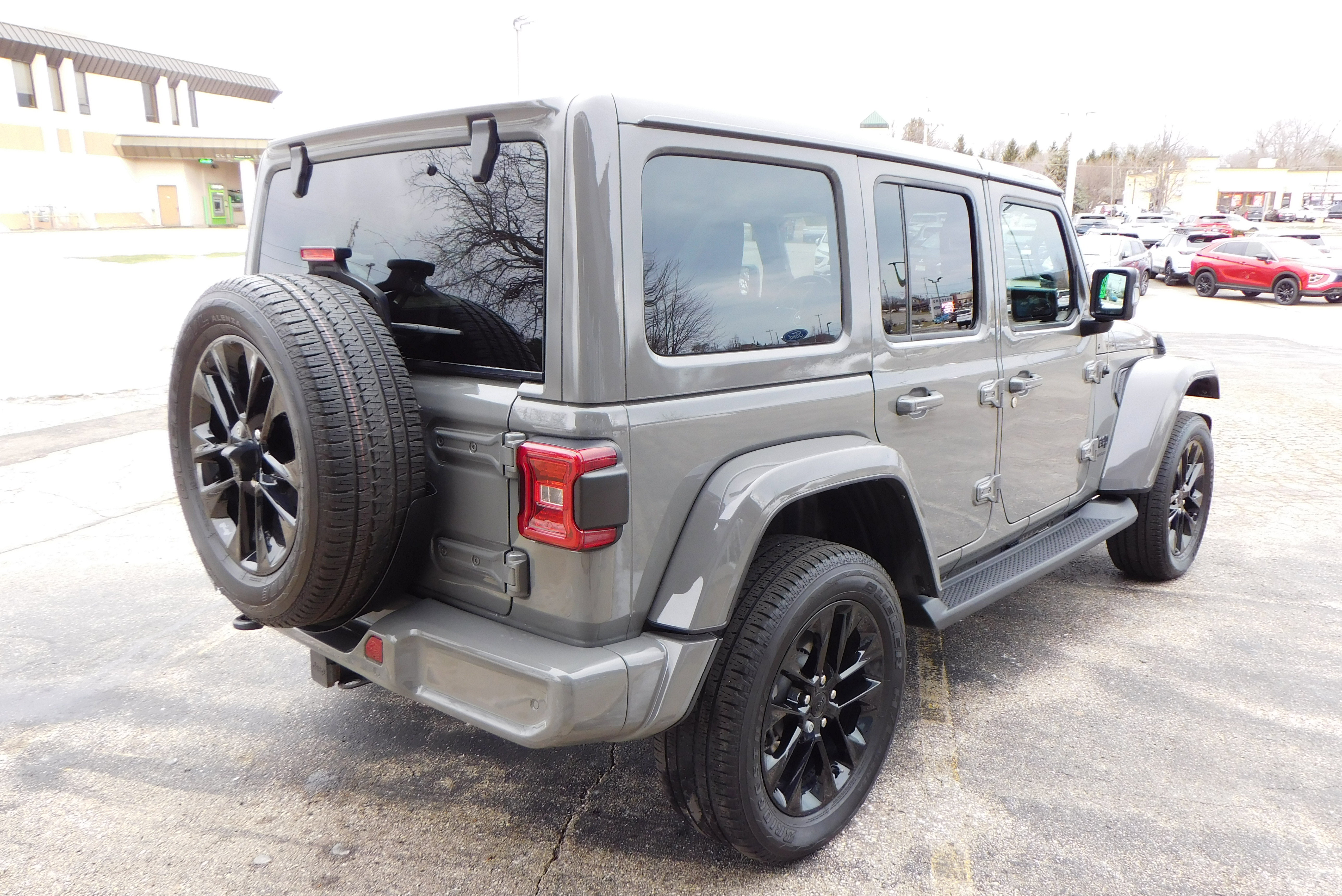 Used 2023 Jeep Wrangler High Altitude image 5