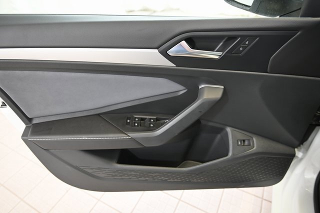 New 2025 Volkswagen Jetta SE image 20