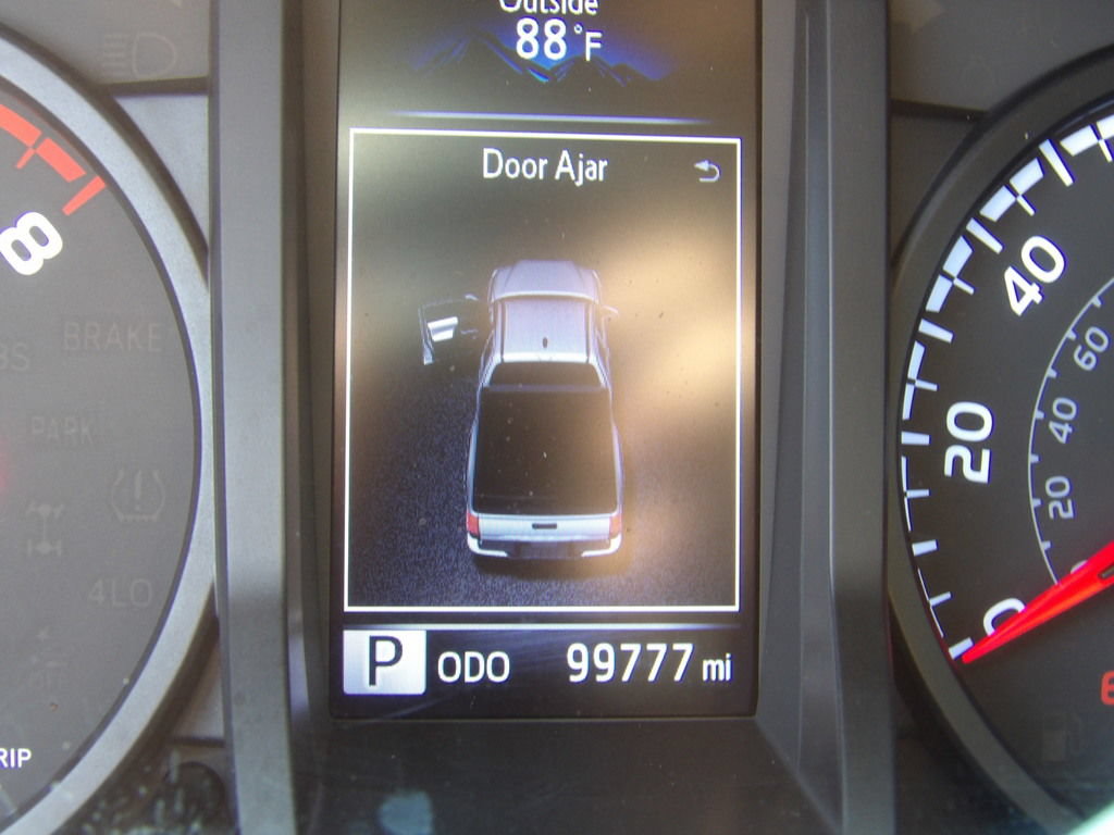 Used 2023 Toyota Tacoma SR RWD image 21