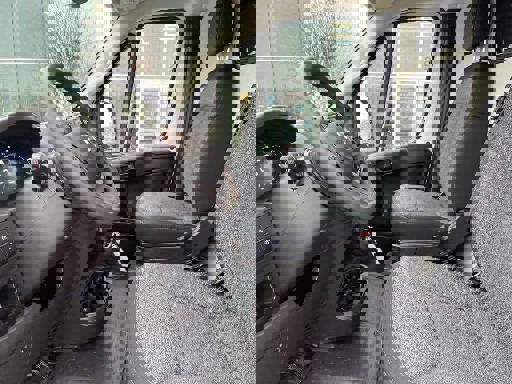 New 2026 RAM ProMaster 2500 w/ Quick Order Package 22G SLT image 3