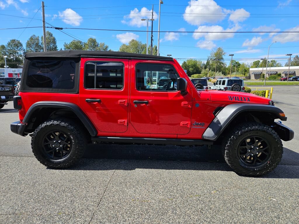Used 2024 Jeep Wrangler Unlimited AWD/4WD image 6