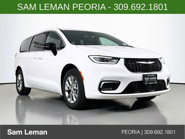 New 2026 Chrysler Pacifica Select AWD/4WD image 1