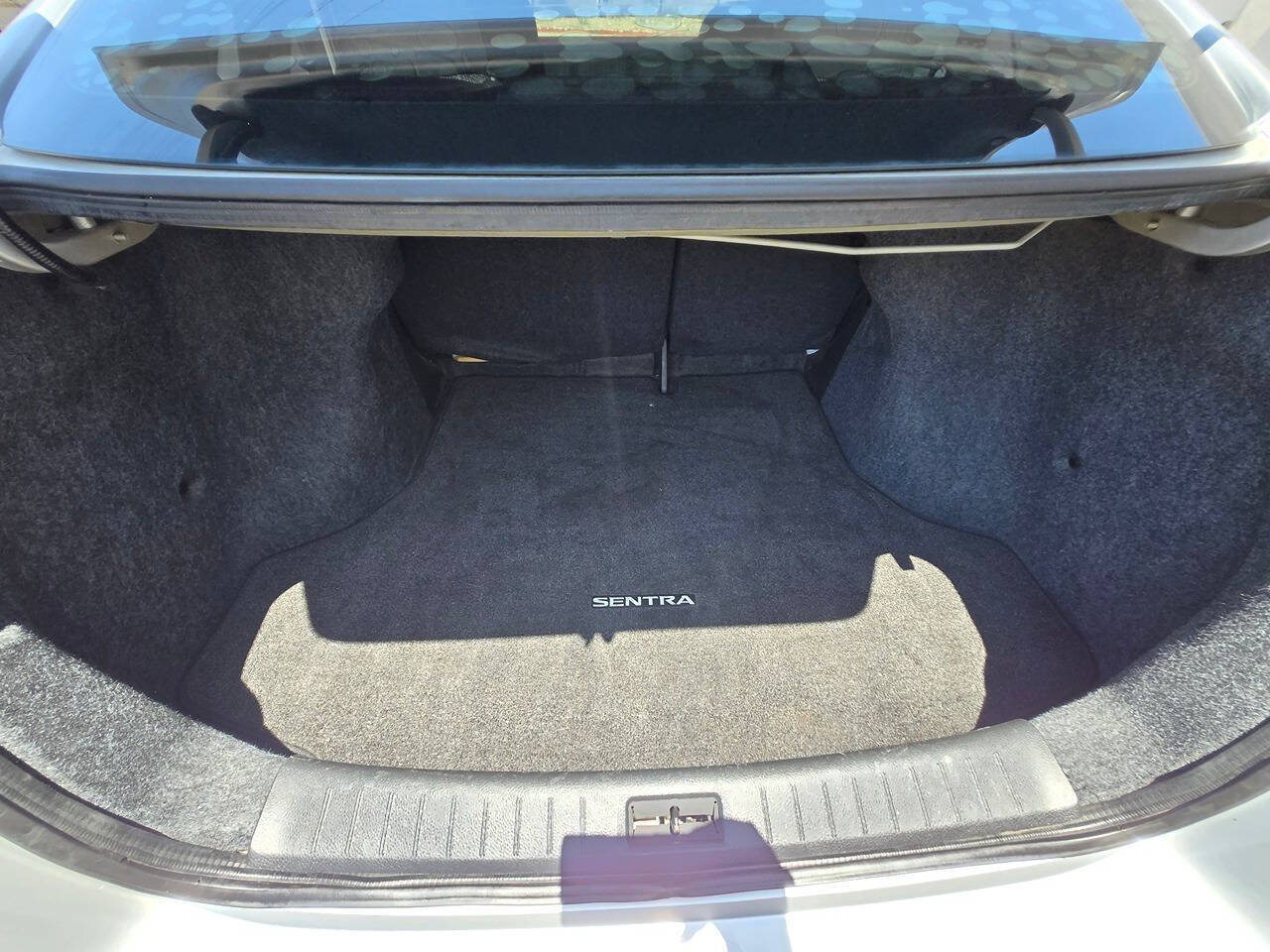 Used 2018 Nissan Sentra S FWD image 25