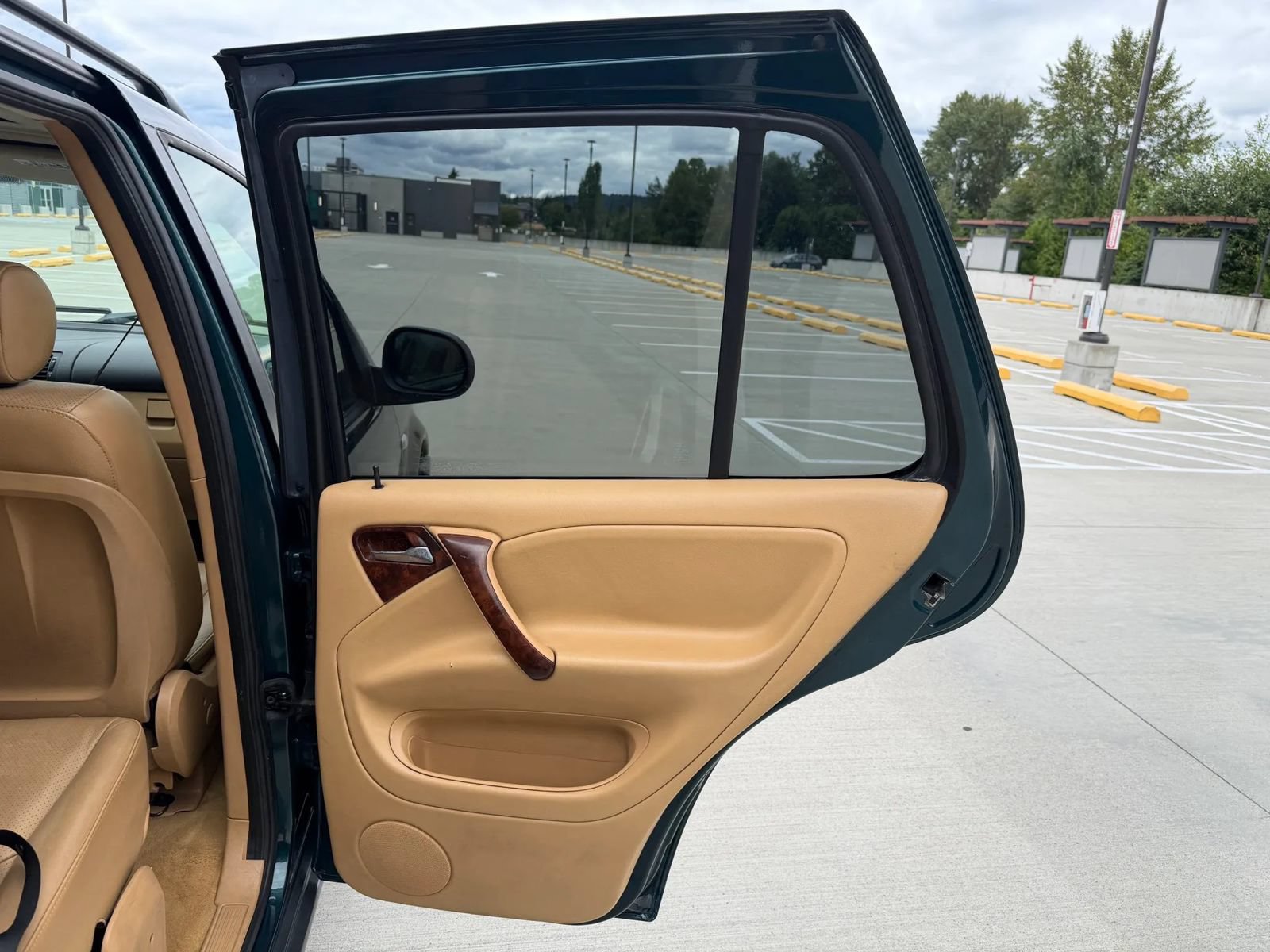 Used 1999 Mercedes-Benz ML 320 4MATIC image 27