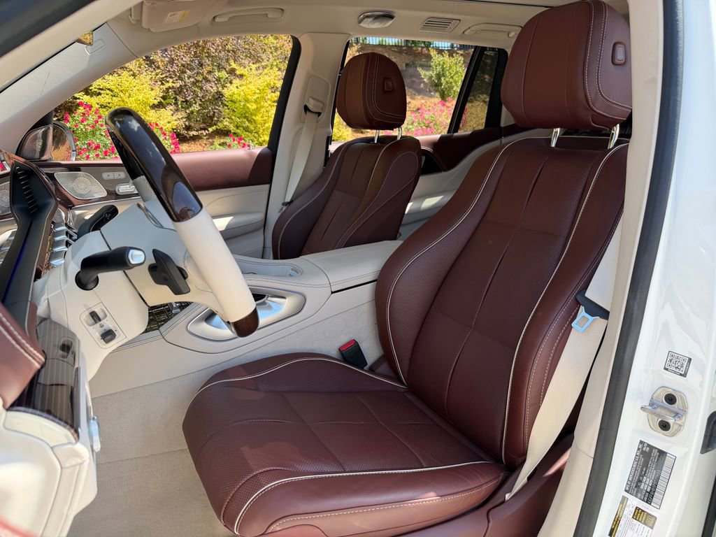 Used 2023 Mercedes-Benz Maybach GLS 600 4MATIC image 18