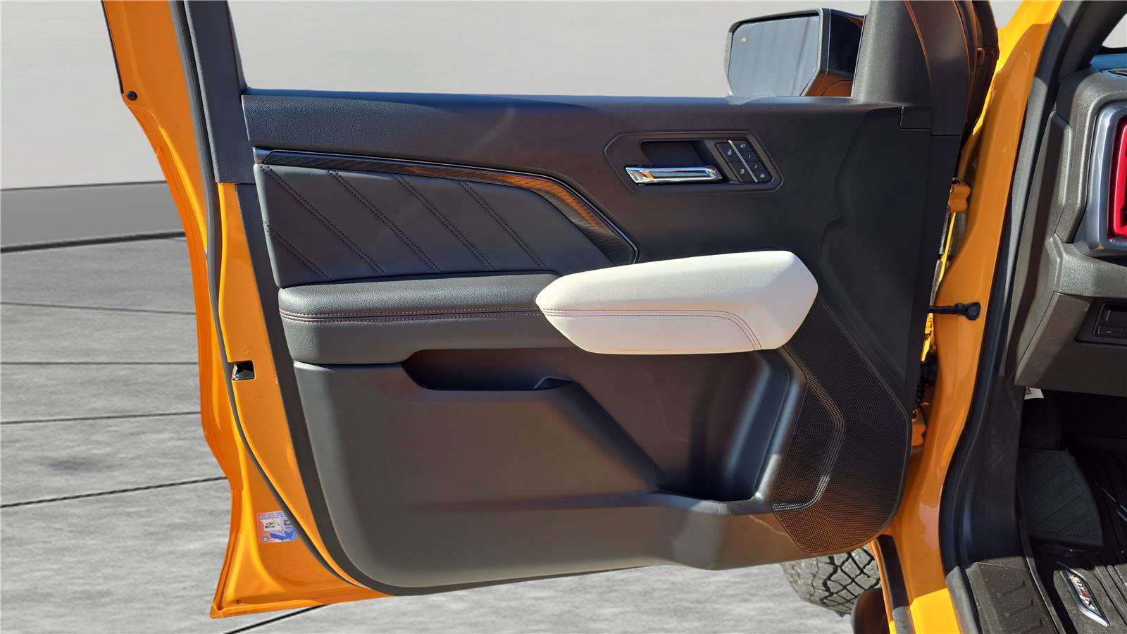 Used 2026 GMC Canyon AT4X image 12