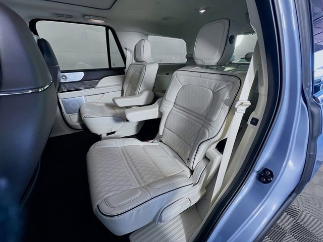 Used 2020 Lincoln Navigator Black Label w/ Cargo Convenience Package image 26
