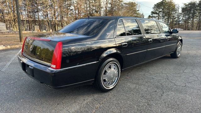Used 2006 Cadillac DTS image 3