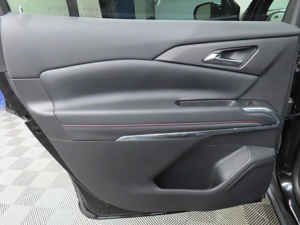 Used 2025 Chevrolet Traverse Z71 image 62