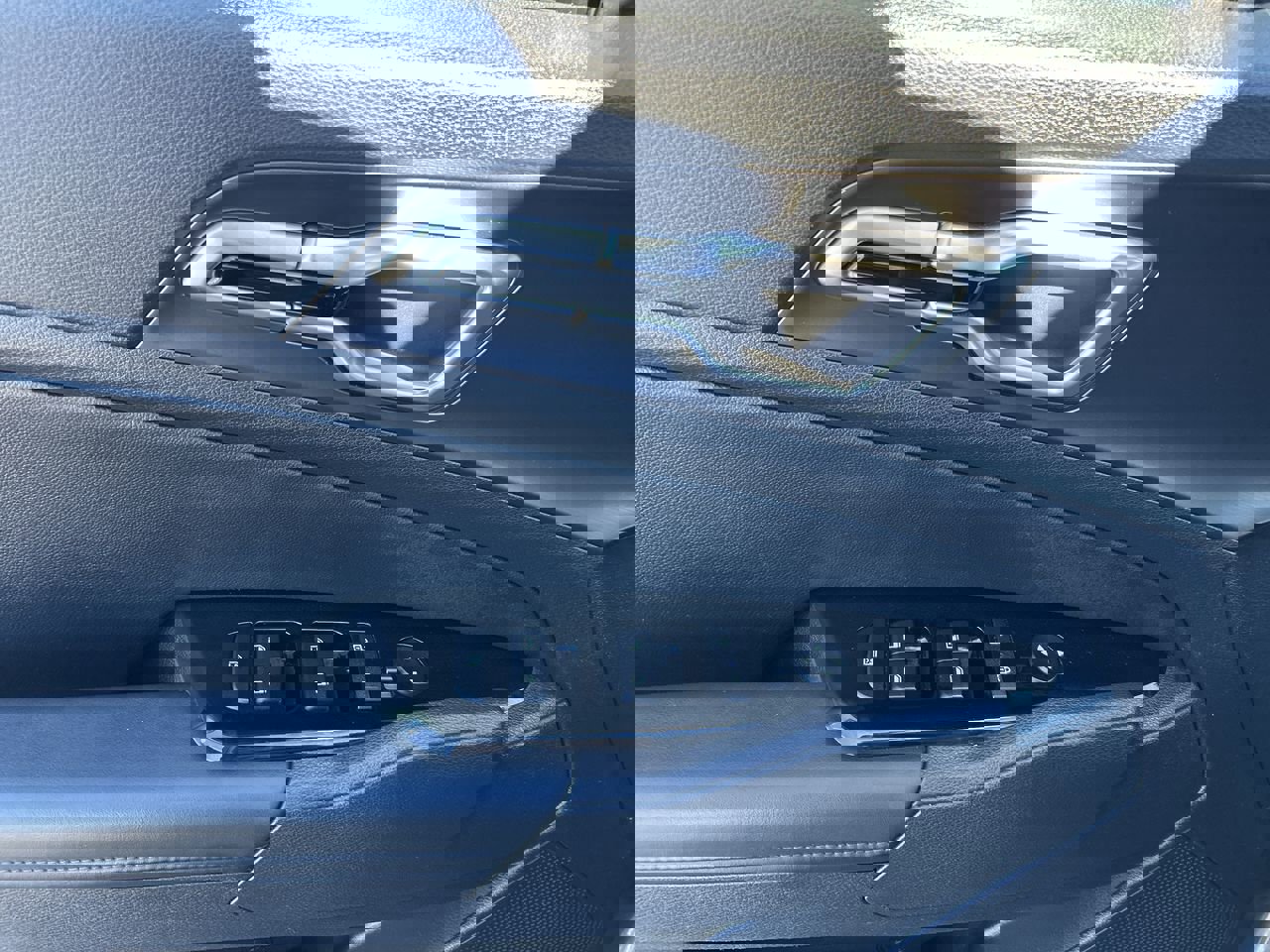 Used 2023 Kia Sportage EX image 20