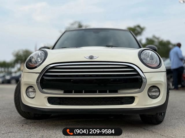 Used 2017 MINI Cooper 2-Door Hardtop image 9