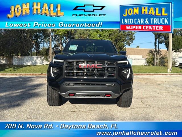 Used 2025 GMC Canyon AT4 w/ Nightfall Edition image 17