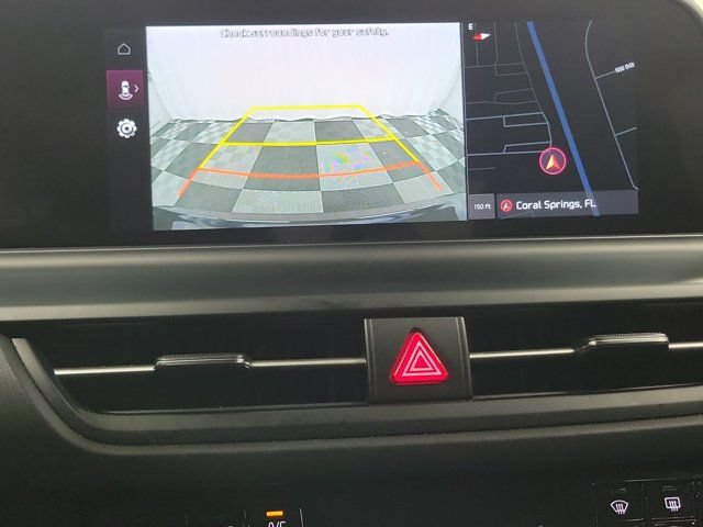 Used 2024 Kia Seltos EX FWD image 25