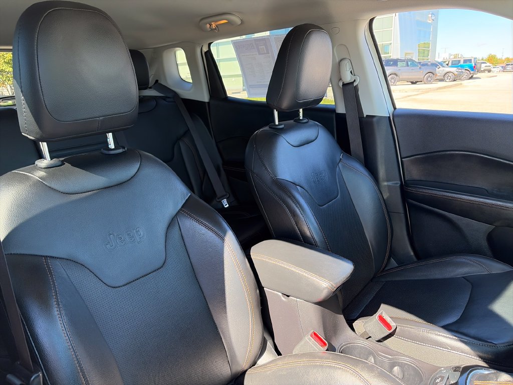 Used 2019 Jeep Compass Limited AWD/4WD image 14