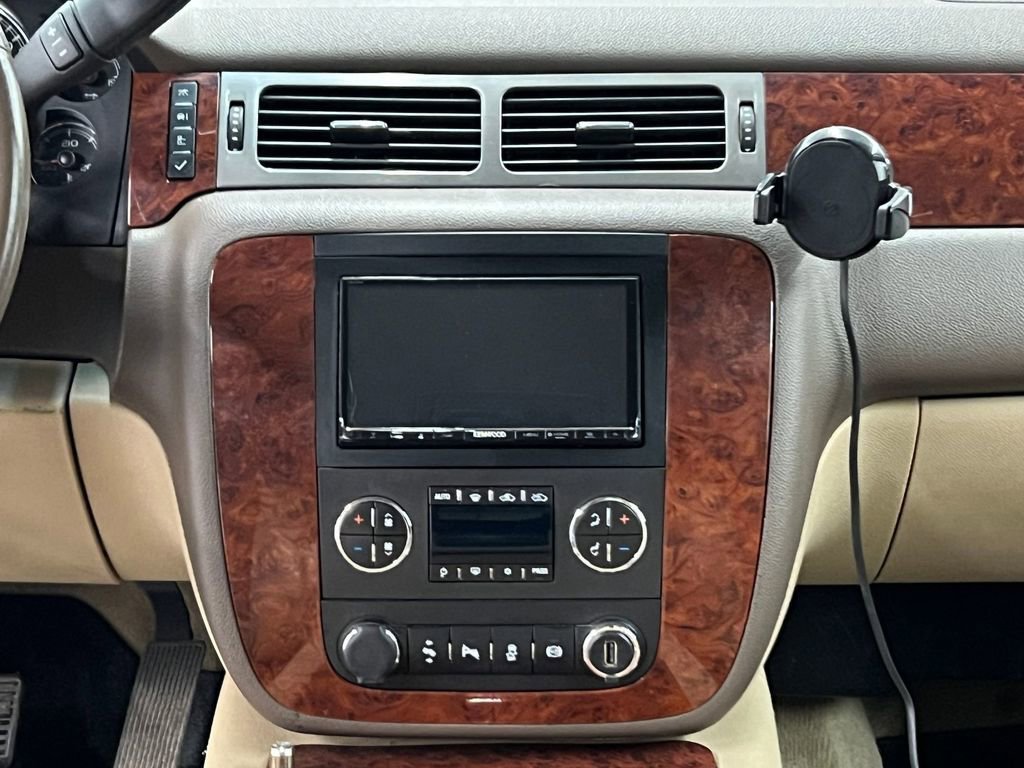 Used 2013 Chevrolet Silverado 2500 LTZ w/ LTZ Plus Package image 19