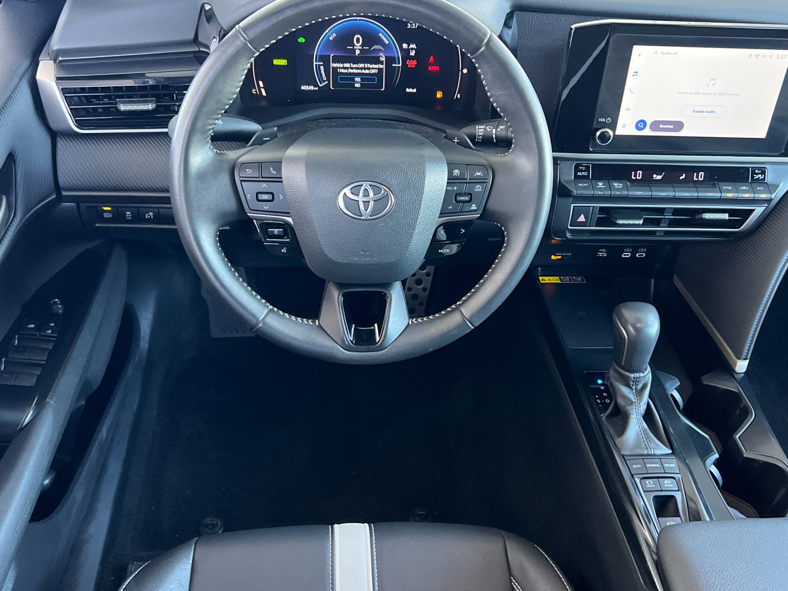 Used 2025 Toyota Camry SE FWD image 14