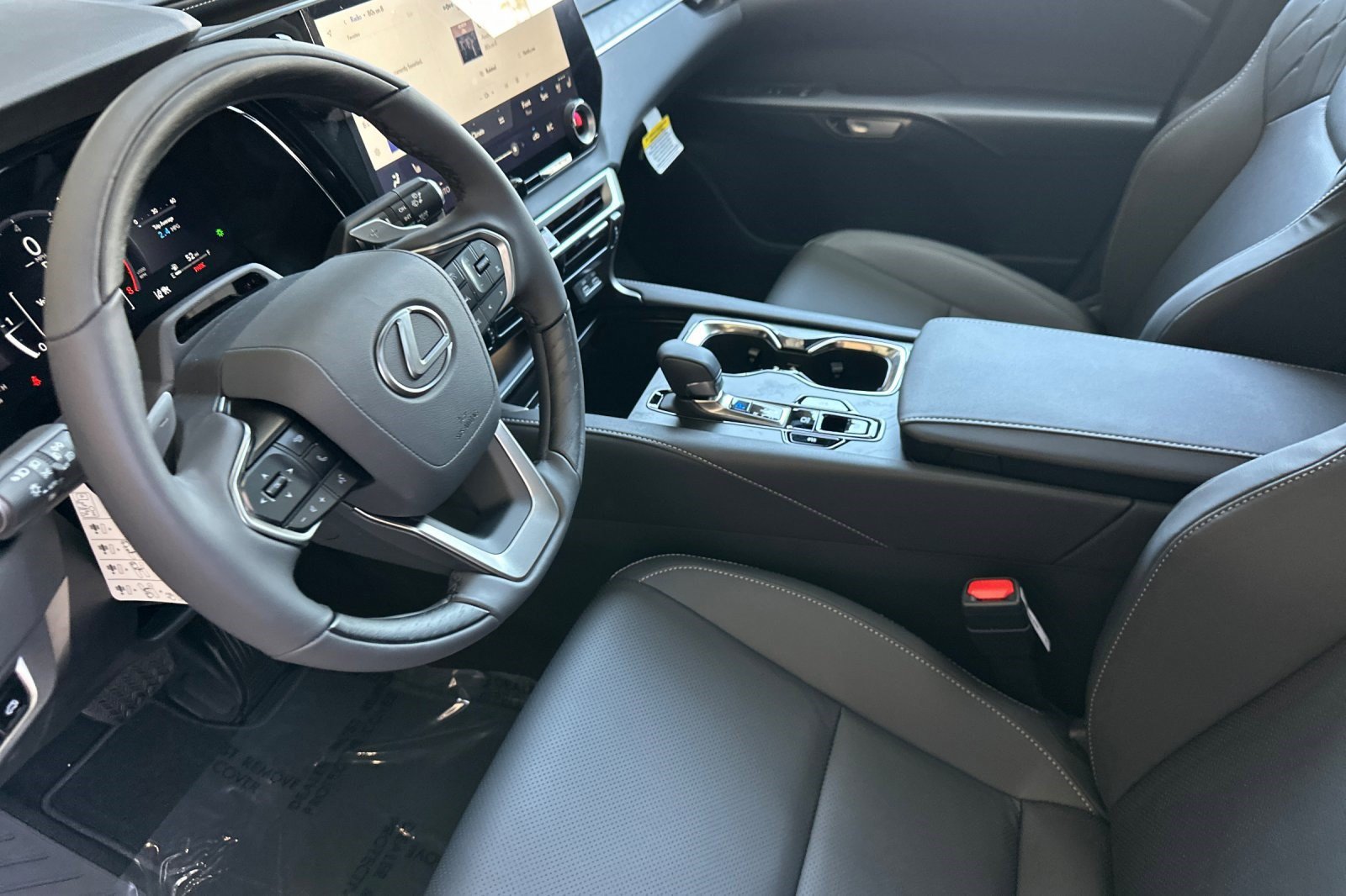 New 2026 Lexus RX 350 FWD image 4