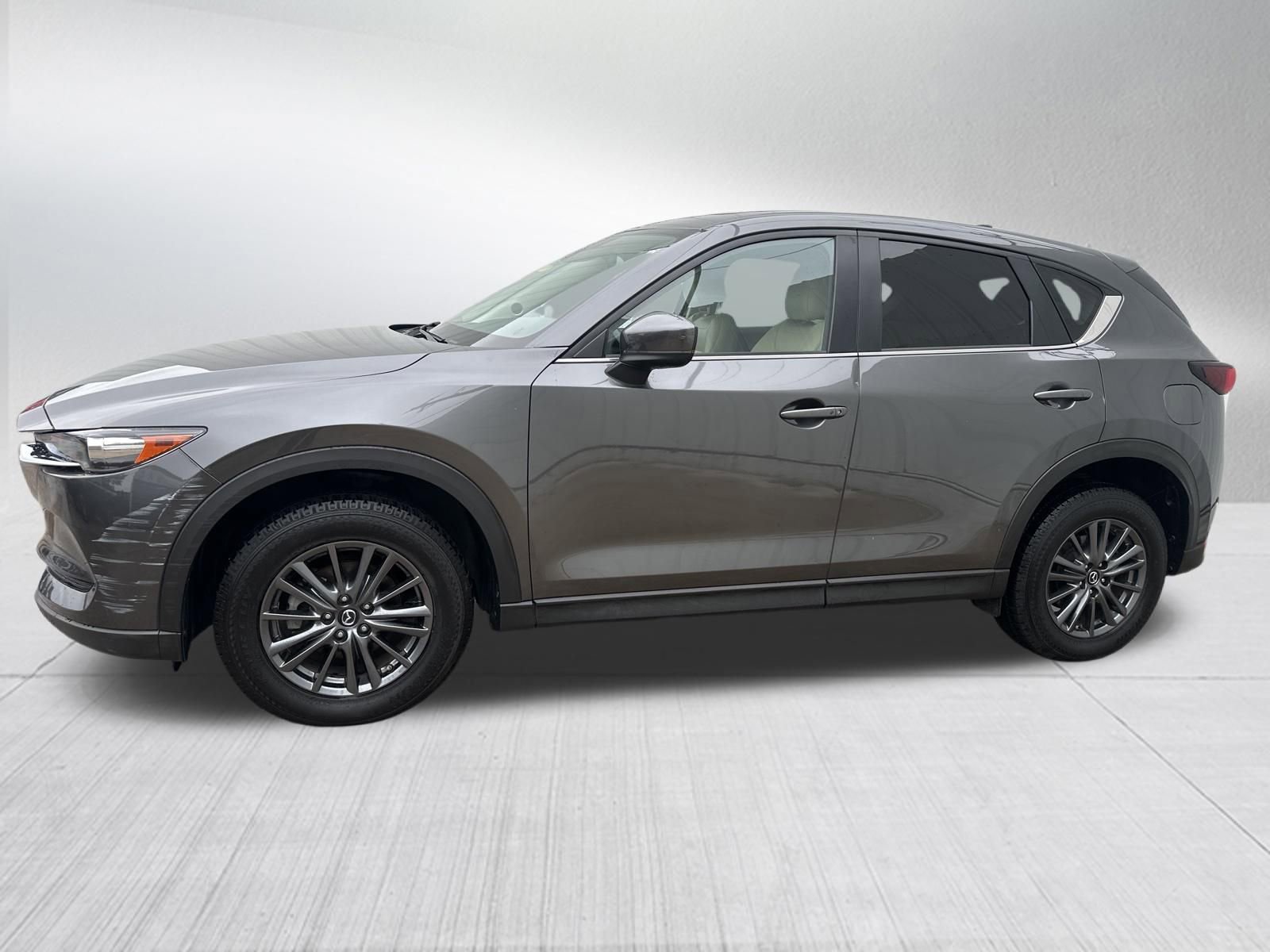 Used 2019 MAZDA CX-5 Touring image 4