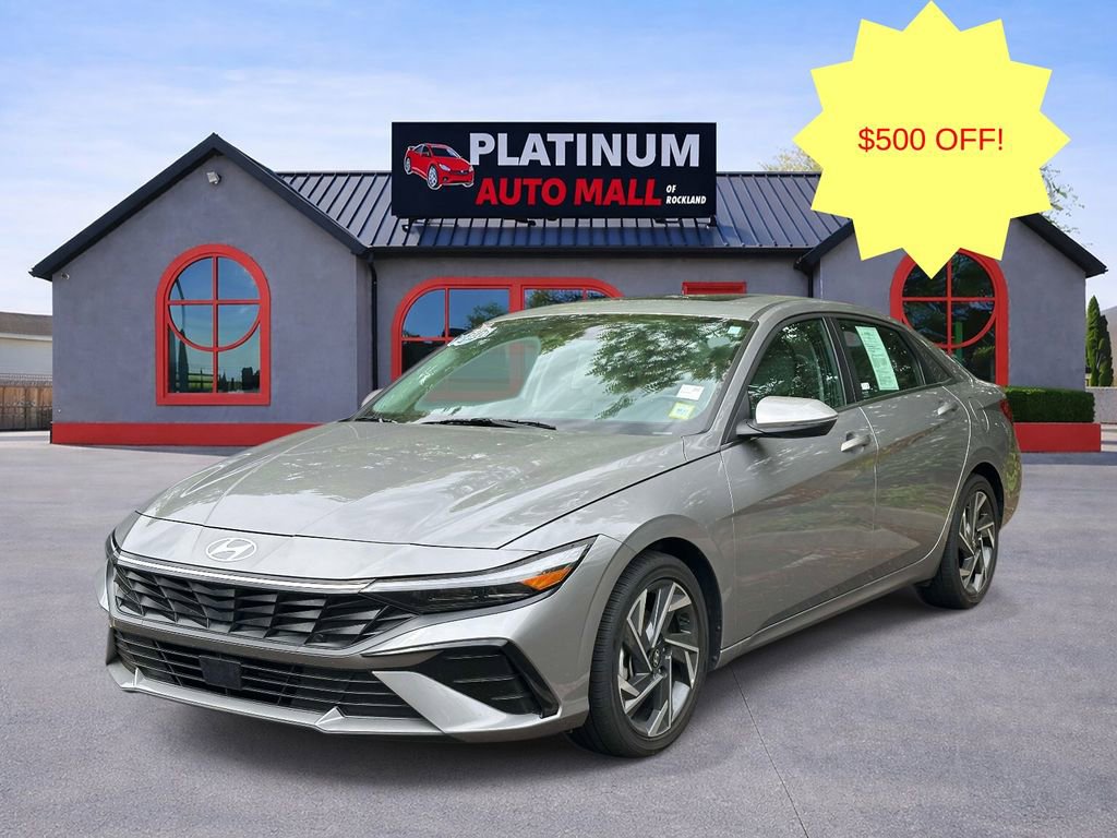 Used 2025 Hyundai Elantra Limited FWD image 6