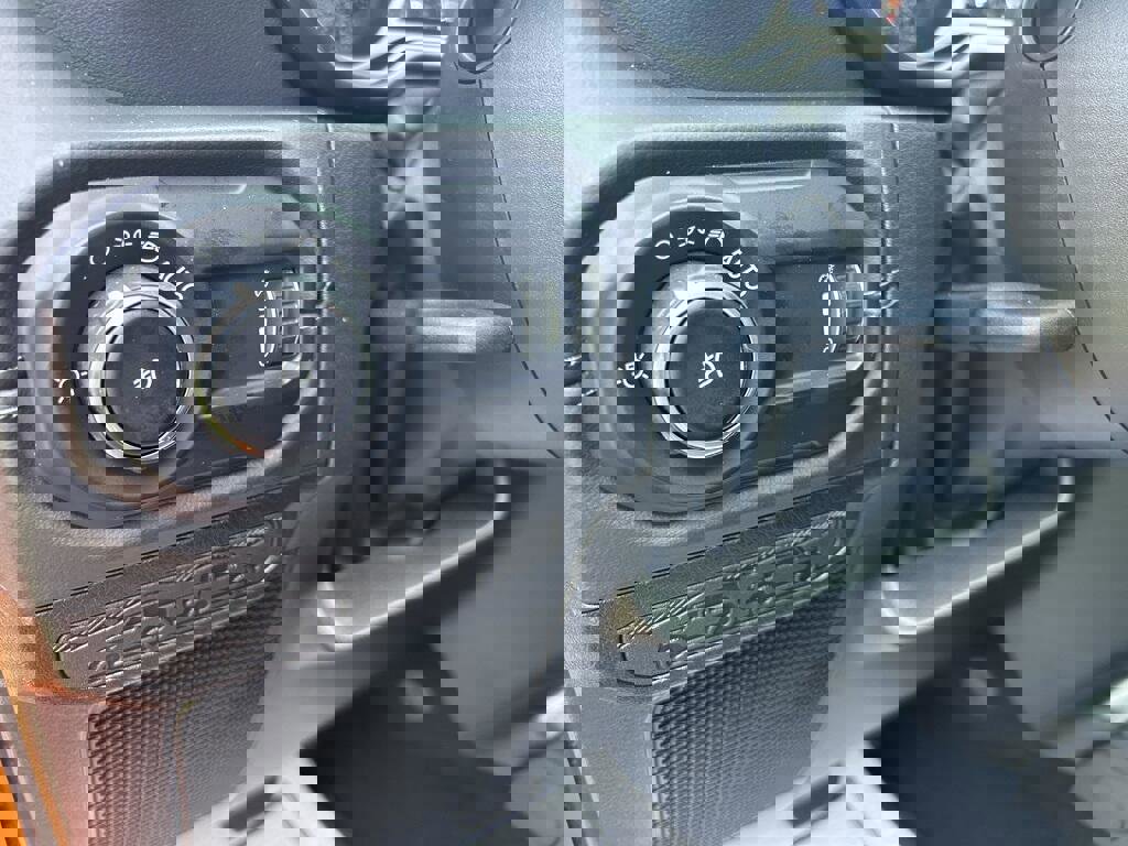 New 2025 Jeep Wrangler Unlimited Sahara image 17