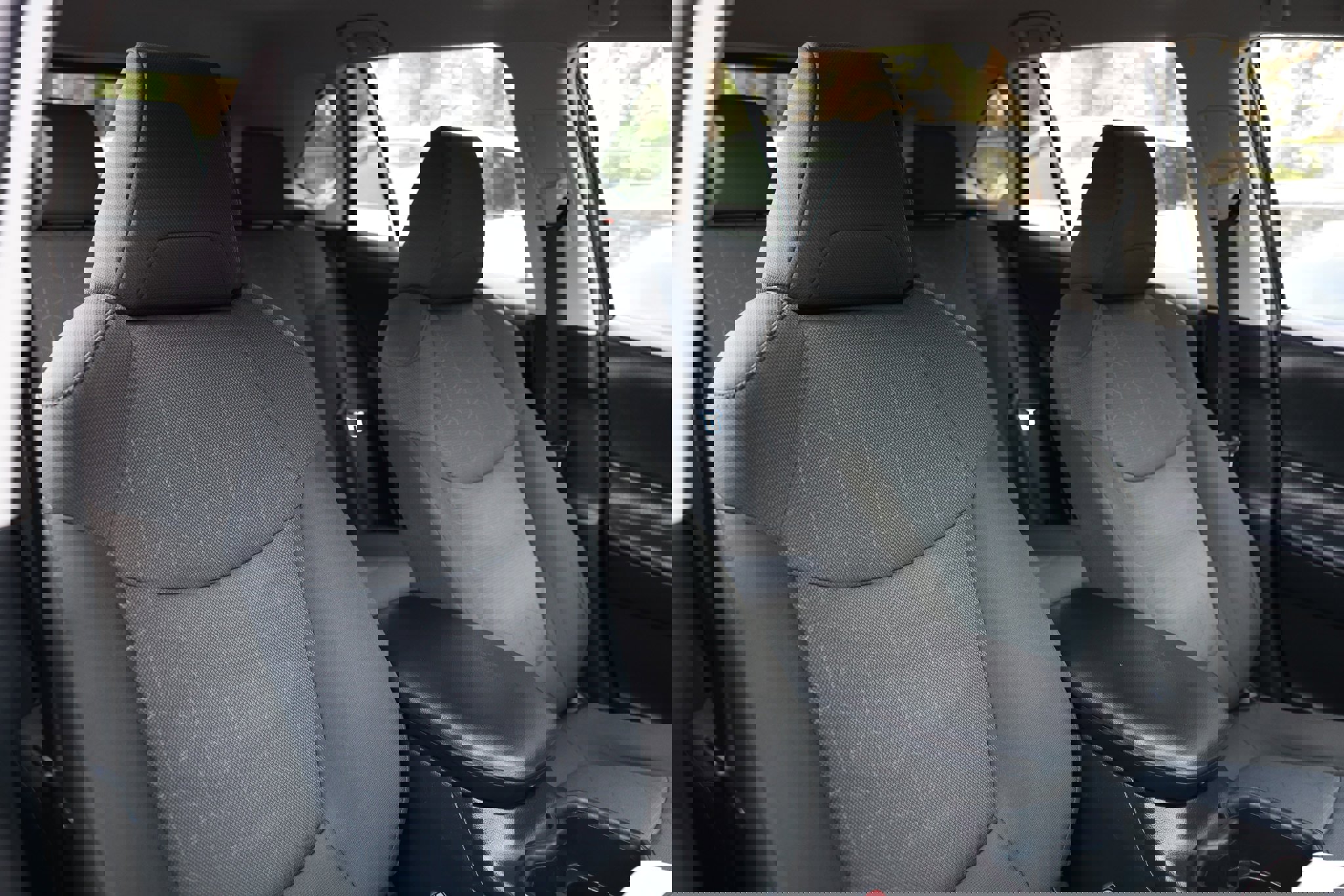 Used 2022 Toyota RAV4 XLE image 20