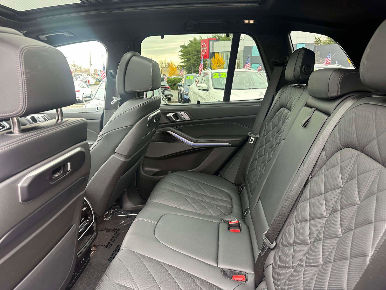 Used 2026 BMW X5 M60i image 9